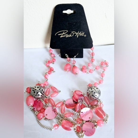 NWT 2 Piece Pink Beaded Multilayered 30" Necklace + Earrings Fashion Jewelry NEW - Picture 2 of 8